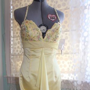 NWT Yellow Beaded Sequined Prom Dress Size 8